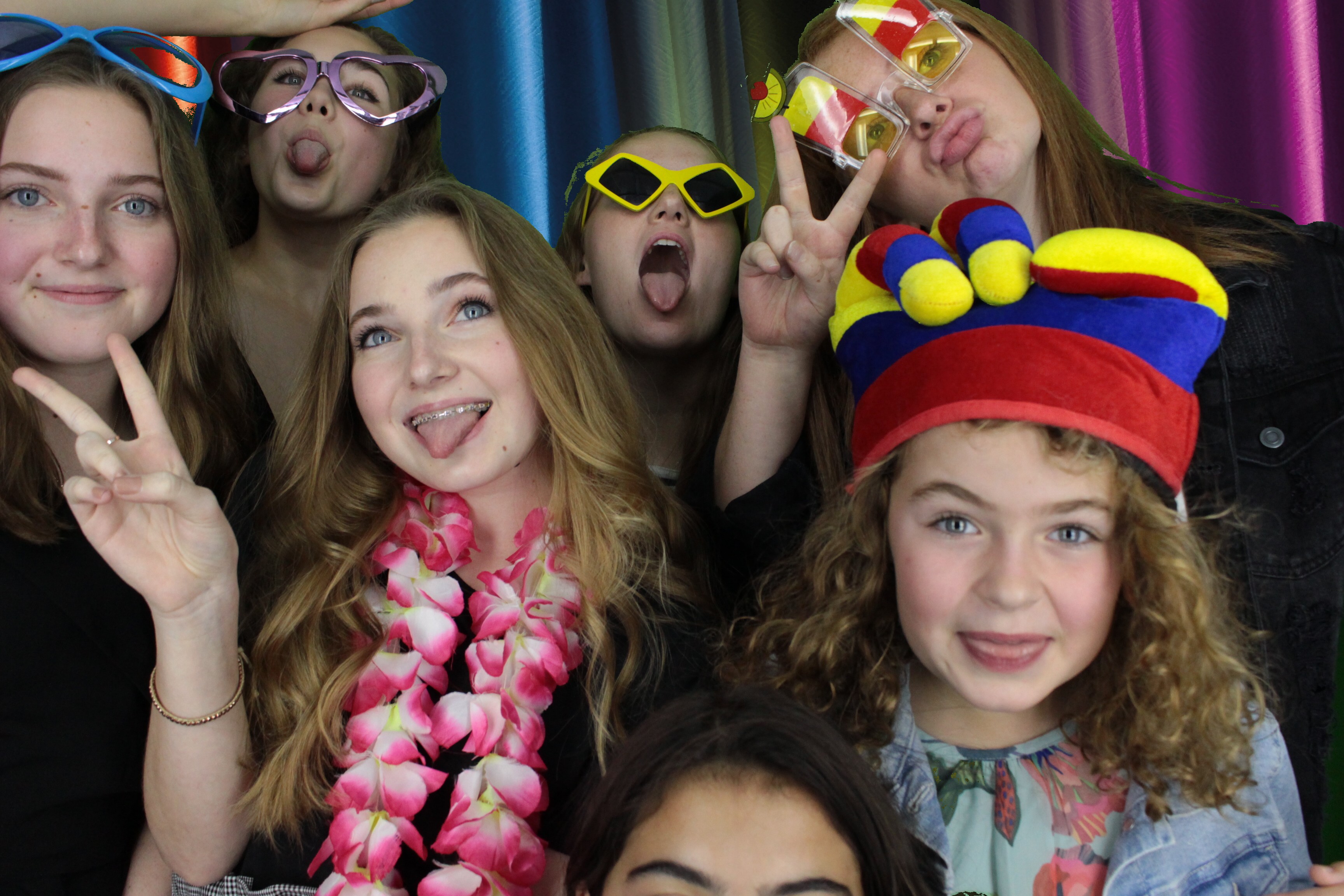 Simon's 50th Birthday | View more photos from the event at gallery.myphotoboothexperience.co.uk/u/MyPhotoBoothExperienceLtd/Simons-50th-Birthday